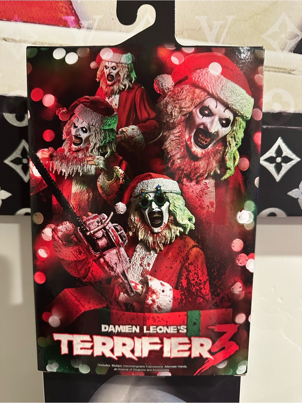 NECA Terrifier 3 Ultimate Art the Clown BLOODY Santa Suit Figure 2026 Christmas - Picture 3 of 3